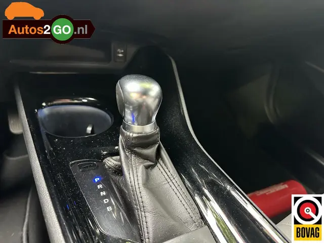 Toyota C-HR 1.8 Hybrid Executive 2018 Hybride Benzine 13