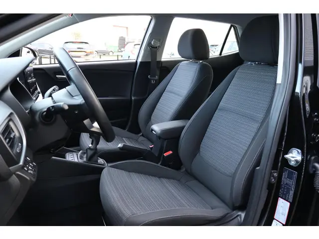 Kia Stonic 1.0 DynamicLine 2022 Hybride Benzine 11