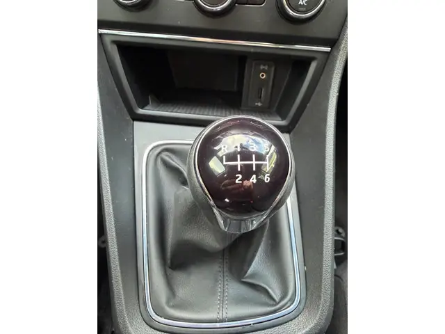 SEAT Leon ST - 1.0 EcoTSI Style Connect 2015 Benzine 25