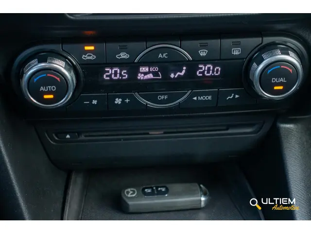Mazda 3 2.0 Skylease 2014 Benzine 12