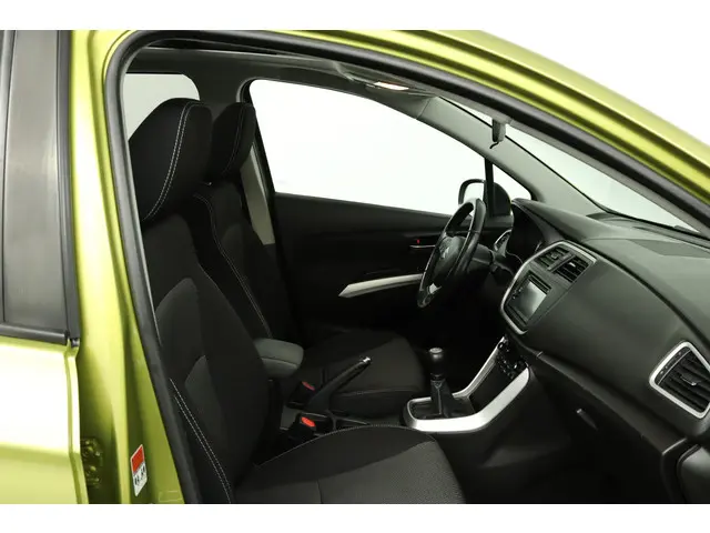 Suzuki S-Cross SX4 1.6 Business Edition Pro 2014 Benzine 22