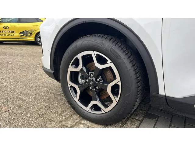 Ford Kuga 2.5 FHEV Active X 2024 Hybride Benzine 10