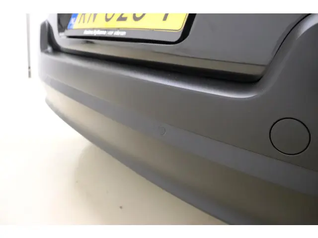 Citroën C3 1.2 PureTech 110pk S&S Shine 2018 Benzine 13