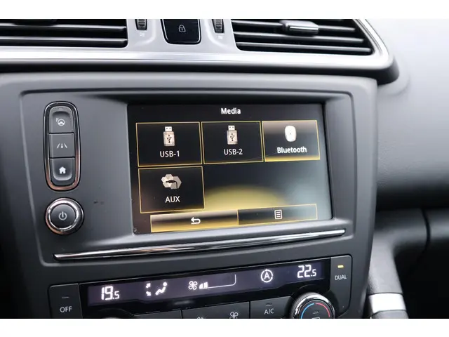 Renault Kadjar 1.2 TCe Bose 2017 Benzine 40