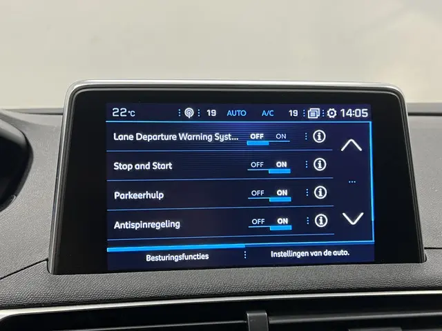 Peugeot 3008 1.2 PureTech Active 2018 Benzine 21