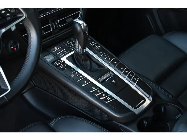 Porsche Macan 2.0 PDK 2019 Benzine 64