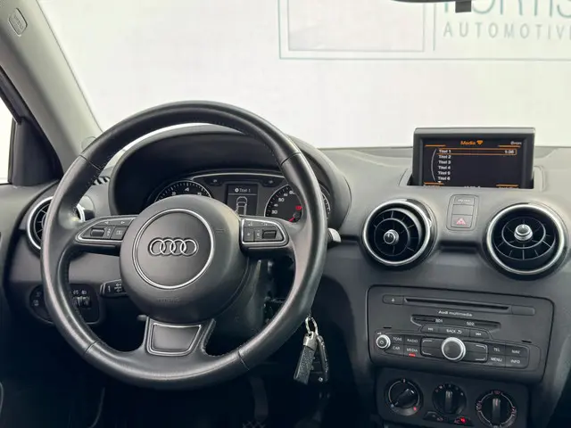 Audi A1 Sportback 1.2 TFSI Admired 2015 Benzine 4