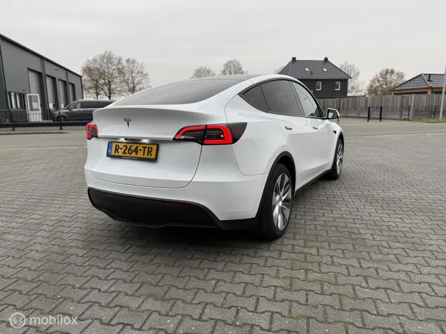 Tesla Model Y RWD 58 kWh 2022 Elektrisch 7