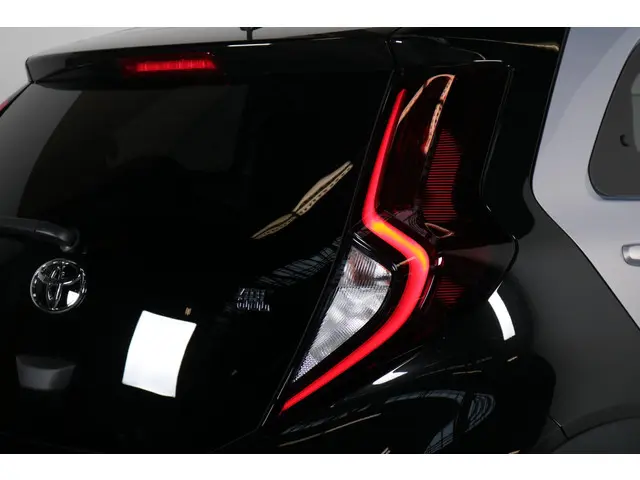 Toyota Aygo X 1.0 VVT-i MT JBL, 2025 Benzine 45