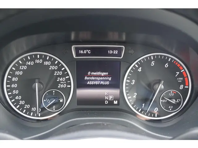 Mercedes-Benz A-Klasse 180 Ambition 2015 Benzine 16