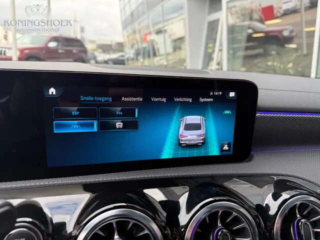 Mercedes-Benz CLA 180 AMG Line 2023 Benzine 22