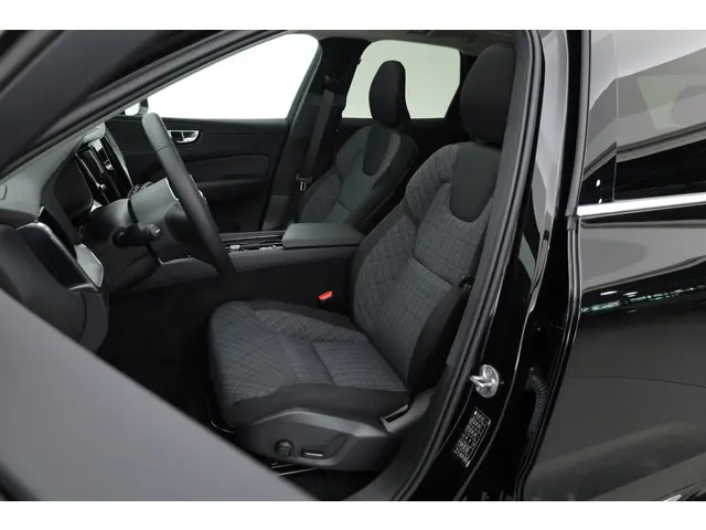 Volvo XC60 T6 Recharge Core 2022 Hybride Benzine 3