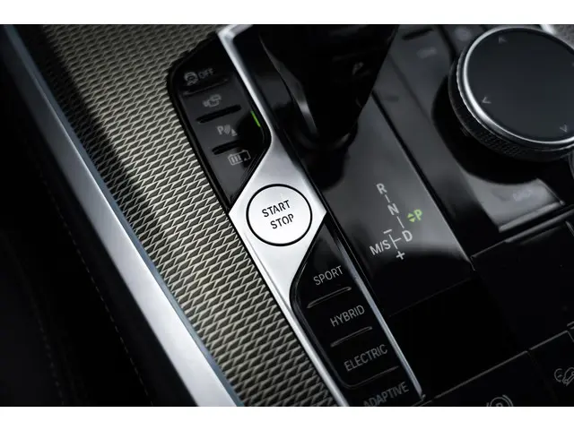 BMW X5 xDrive45e High Executive 2021 Hybride Benzine 37