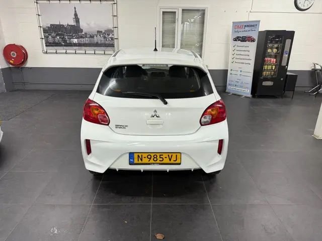 Mitsubishi Space Star 1.2 Cool+ 2022 Benzine 6