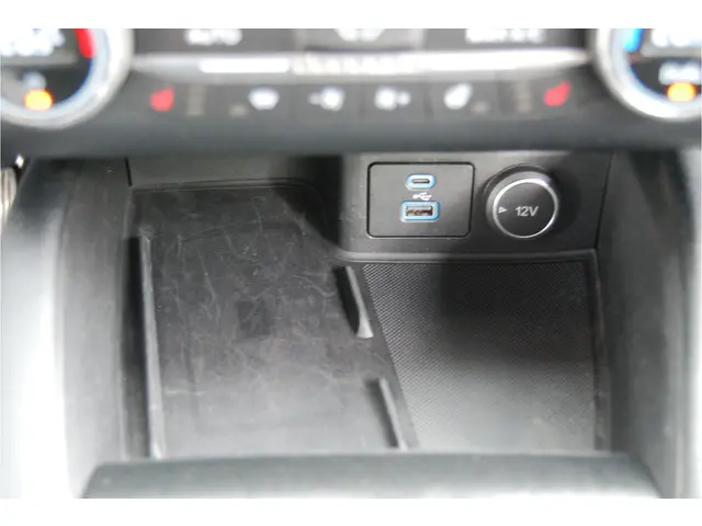 Ford Kuga 1.5 EcoBoost 150PK Titanium 2020 Benzine 22