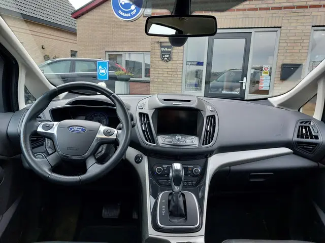 Ford C-MAX 2.0 Hybrid Titanium+ 2015 Hybride Benzine 3