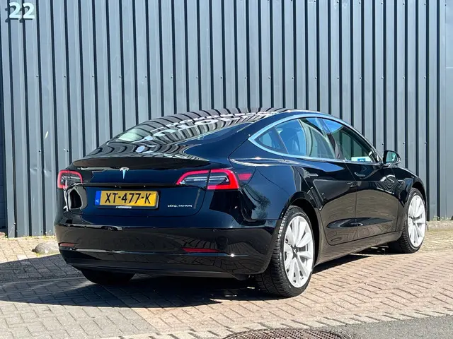 Tesla Model 3 Long Range AWD 75 kWh 2019 Elektrisch 2