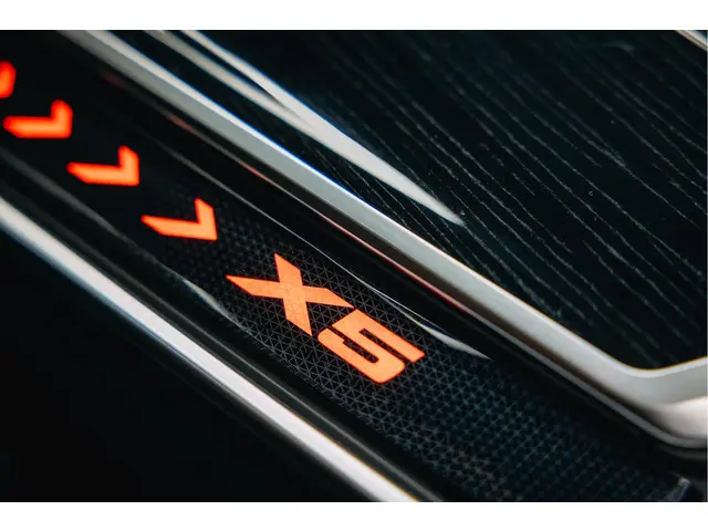 BMW X5 xDrive50e 2023 Hybride Benzine 31