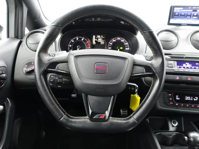 SEAT Ibiza SC 1.4 TSI Cupra 180PK Aut- 2013 Benzine 13