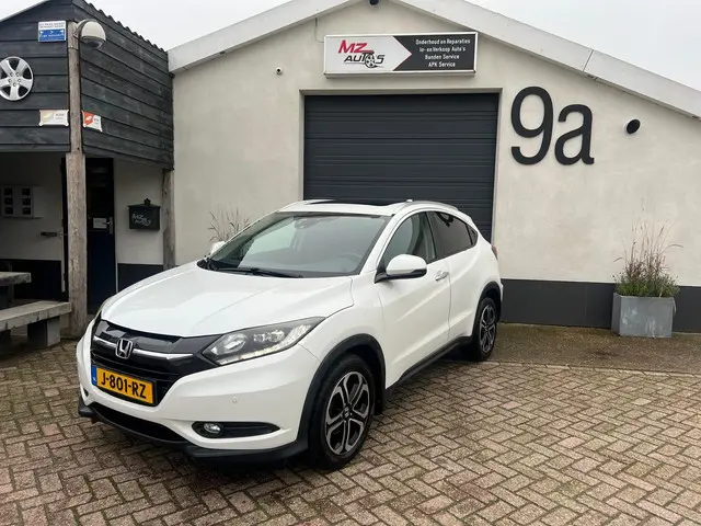Honda HR-V 1.5 i-VTEC Executive 2015 Benzine 4