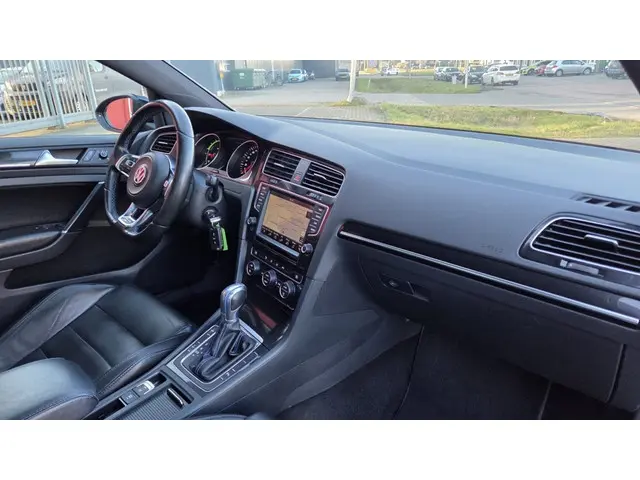 Volkswagen Golf 1.4 TSI GTE 2015 Hybride Benzine 24