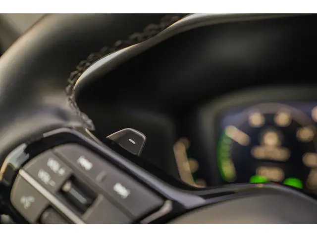 Honda CR-V 2.0i e:HEV ELEGANCE 2024 Hybride Benzine 53