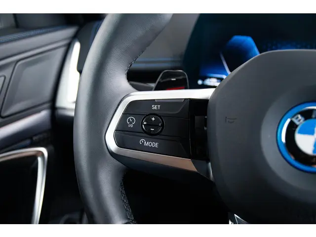 BMW X1 xDrive25e 2025 Hybride Benzine 39