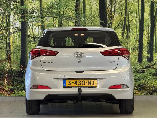 Hyundai i20 1.4 Business Edition 2018 Benzine 6