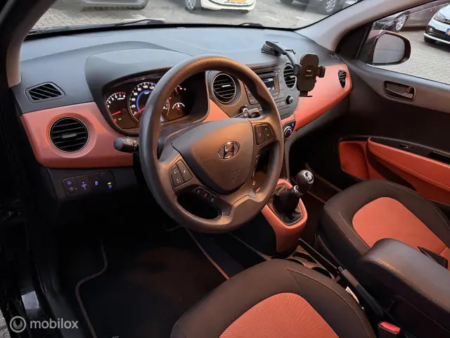 Hyundai i10 1.0i i-Motion| bluetooth| new apk! 2014 Benzine 9