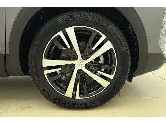 Peugeot 3008 1.2T 130pk GT 2024 Benzine 14