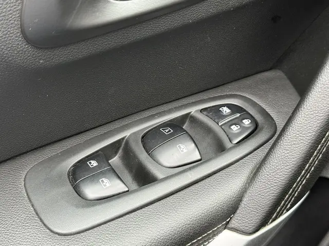 Renault Kadjar 1.2 TCe Bose 2016 Benzine 16