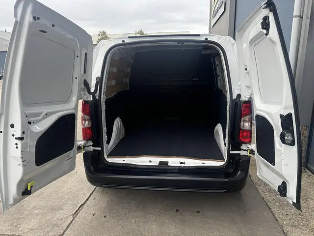 Opel Combo 1.5D L1H1 Edition 2019 Diesel 12