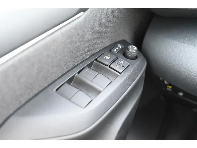 Mazda 2 Hybrid 116 automaat Select 2023 Hybride Benzine 13