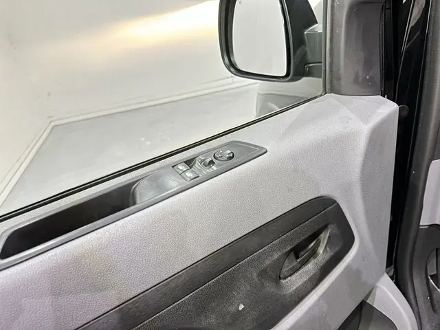 Opel Vivaro 2.0 CDTi L2H1 Edition Navi 2021 Diesel 28