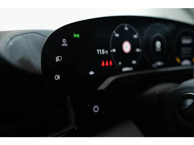 Porsche Taycan 4S Performance 84 kWh 2020 Elektrisch 24