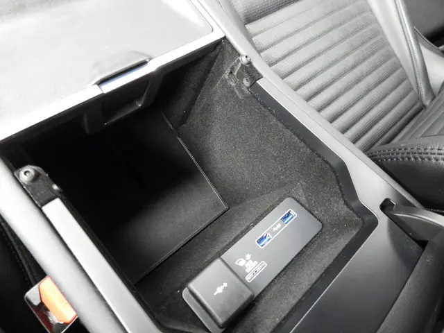 Land Rover Discovery Sport P200 2.0 2020 Benzine 28