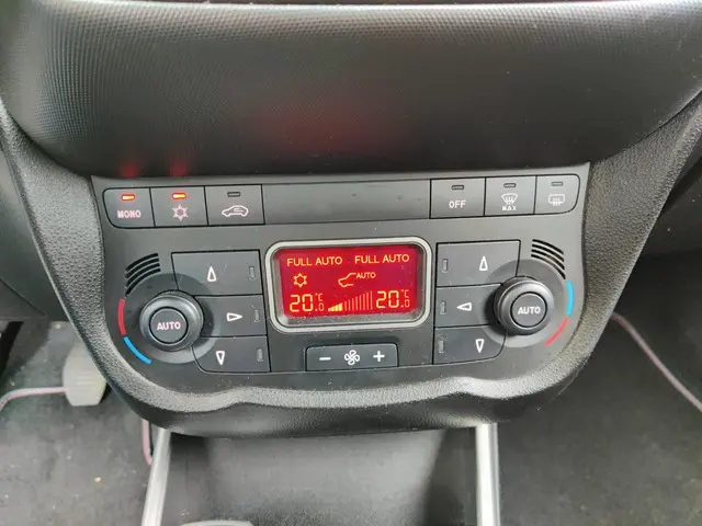 Alfa Romeo MiTo 0.9 TwinAir ECO Super 2018 Benzine 17