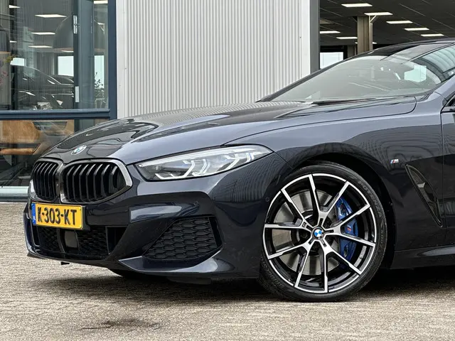 BMW 8 Serie 840i xDrive High Executive 2021 Benzine 22