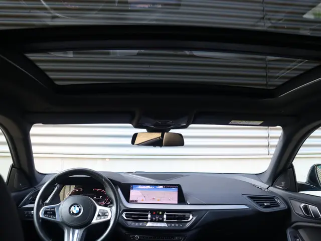 BMW 2 Serie Gran Coupé 218i 2020 Benzine 36