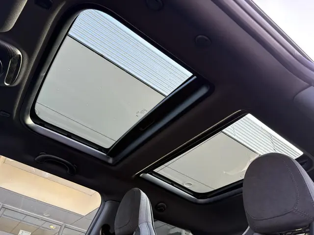 MINI Cooper Mini 2.0 John Works Essential 2022 Benzine 18