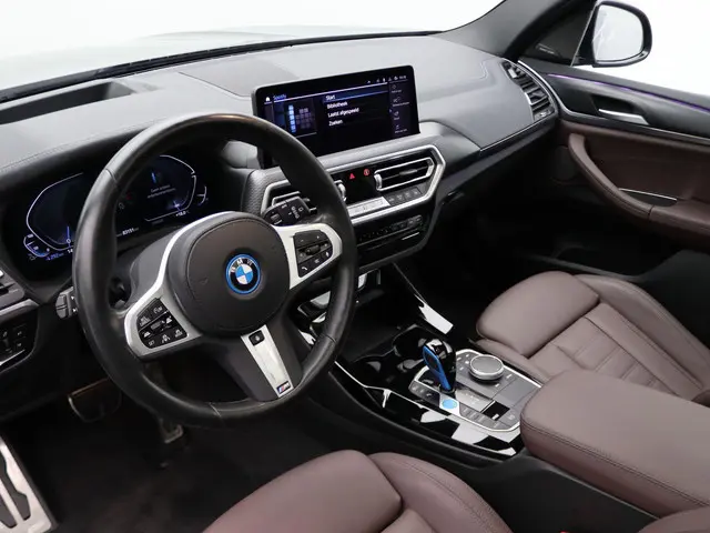 BMW iX3 High Executive 80 kWh 2022 Elektrisch 9