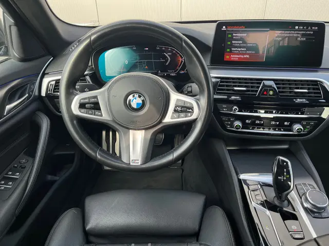 BMW 5 Serie 520i High Executive Edition 2020 Benzine 12