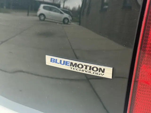 Volkswagen up! 1.0 groove up! BlueMotion 2014 Benzine 25