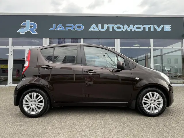 Suzuki Splash 1.2 Exclusive EASSS 2014 Benzine 36