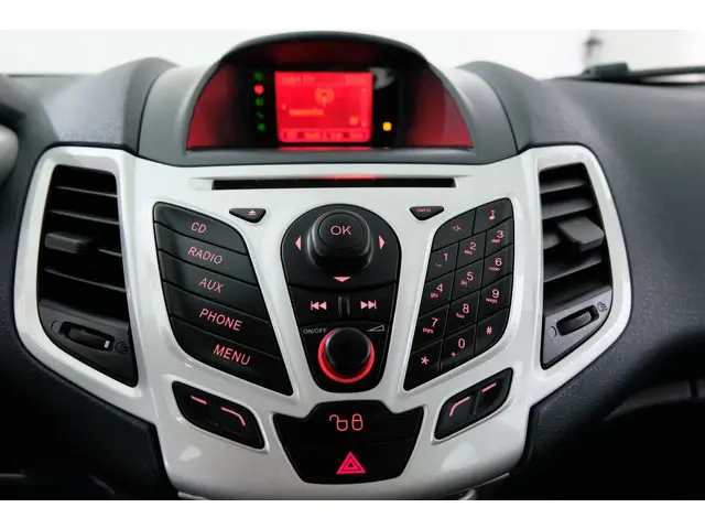 Ford Fiesta 1.25 Titanium 2013 Benzine 10
