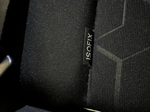 Peugeot 2008 1.2 PureTech Active Automaat 2015 Benzine 8