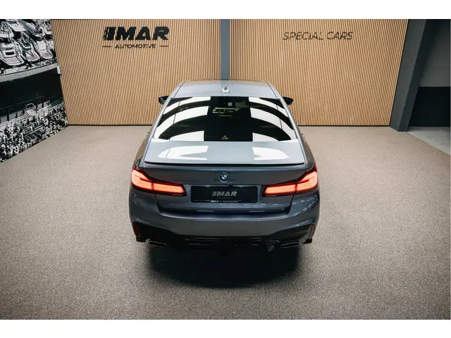 BMW 5 Serie 540i High Executive Edition 2019 Benzine 16