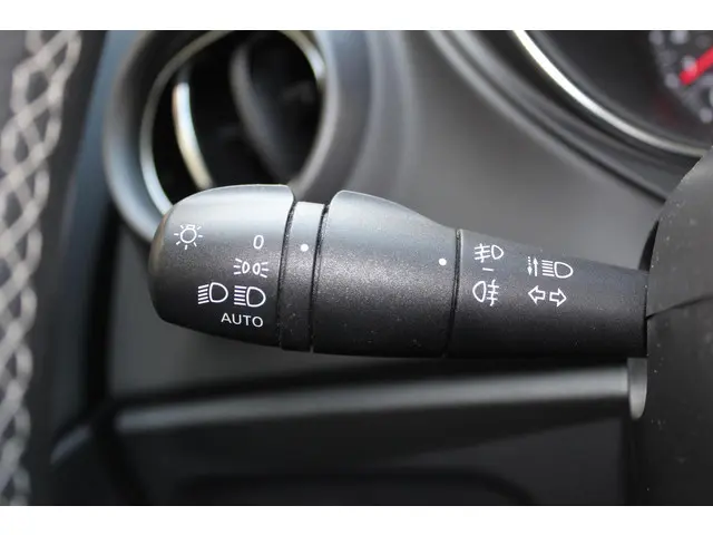 Renault Captur 1.2 TCe Bose 2017 Benzine 30