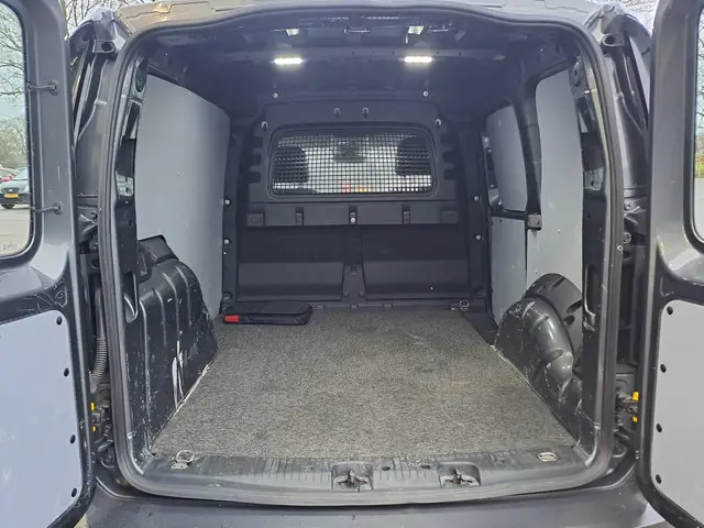 Volkswagen Caddy Cargo 2.0 TDI Comfort 2021 Diesel 35