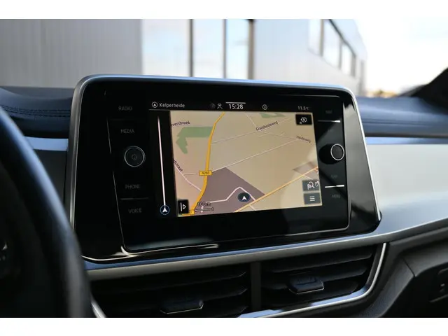 Volkswagen T-Roc Cabrio 1.5 TSI Style 2023 Benzine 17